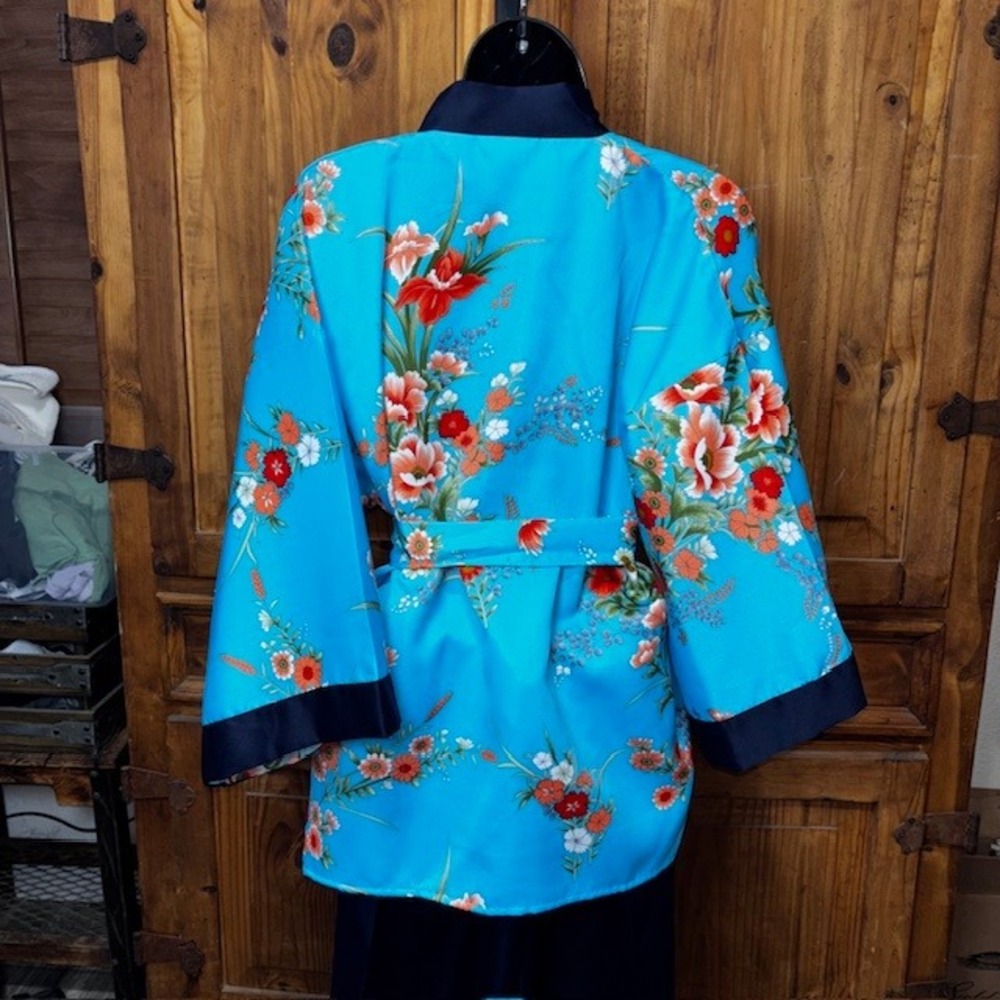Vintage Made in Japan Floral Kimono Pajama Set Blue Navy Satin Loungewear Medium - Picture 3 of 8